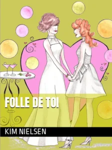 "Folle de toi" est le premier nom du roman qui deviendra par la suite "la timide". De même que cette image représente la première version de la couverture, aujourd'hui abandonnée. C'est une romance entre deux femmes dont l'action se déroule, pour partie, dans la ville d'Arles, en Provence.